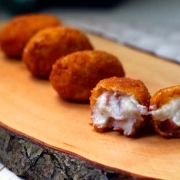 Croquetas de jamón Restaurante la Esquina del Val Alcalá de Henares